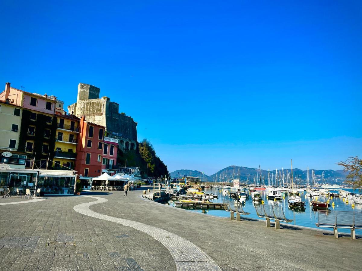 Il Sogno Dei Poeti Apartment Lerici Luaran gambar